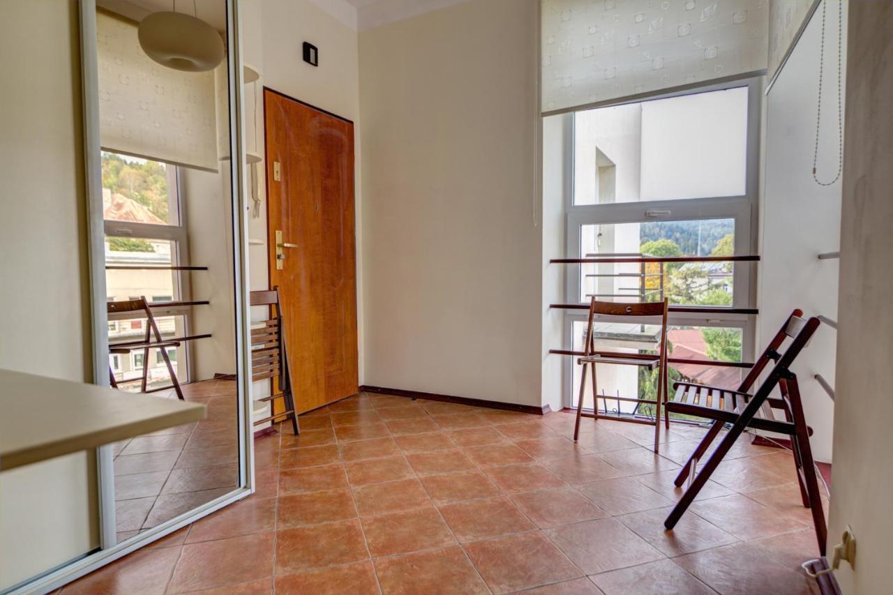 Krynica Apartamenty 100M Duzy Apartament, Salon + 3 Sypialnie Przy Deptaku Экстерьер фото